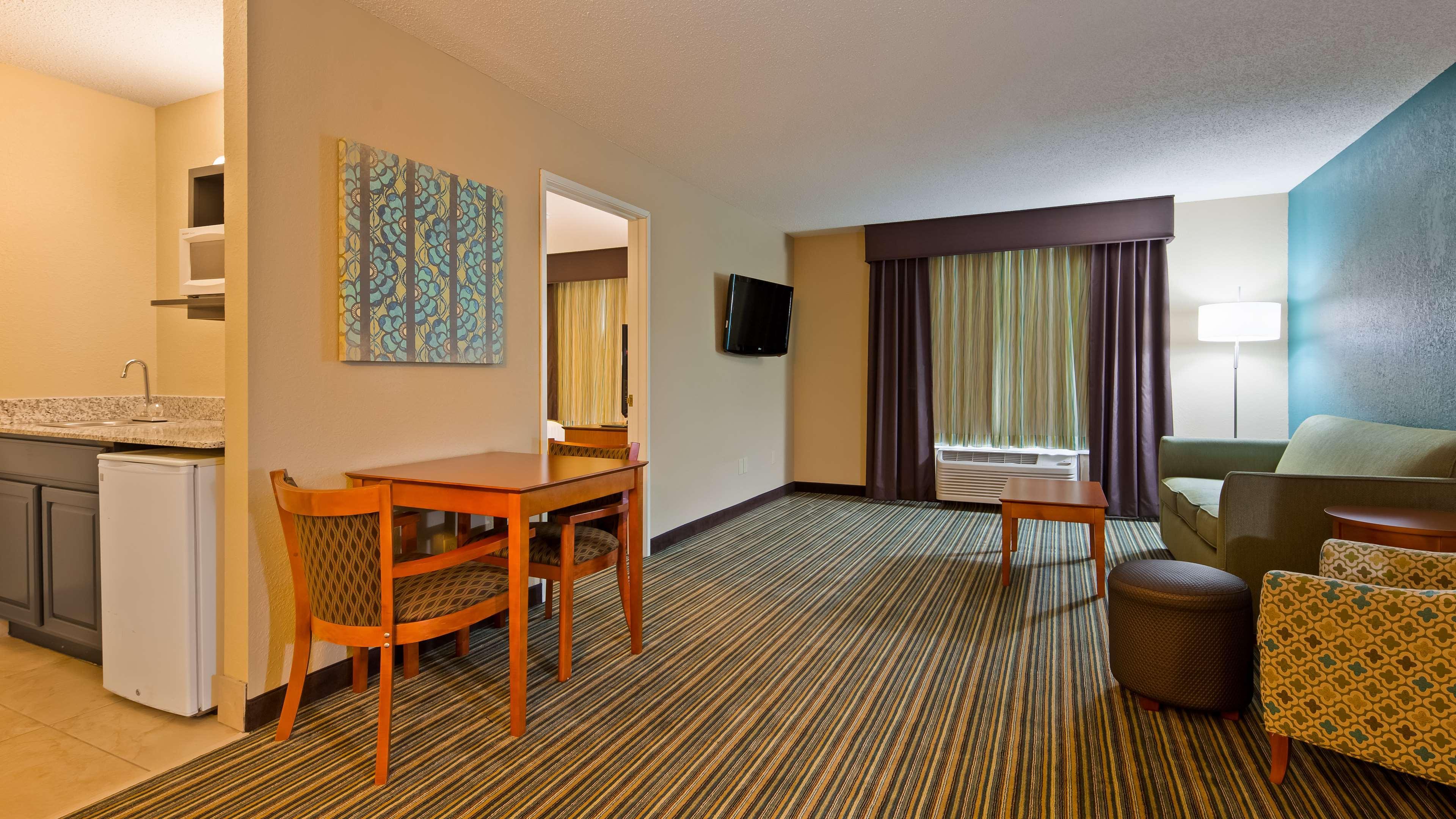 Best Western Plus Menomonie Inn & Suites Dış mekan fotoğraf